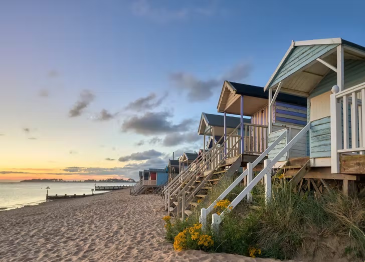 Best Beach Towns to Retire